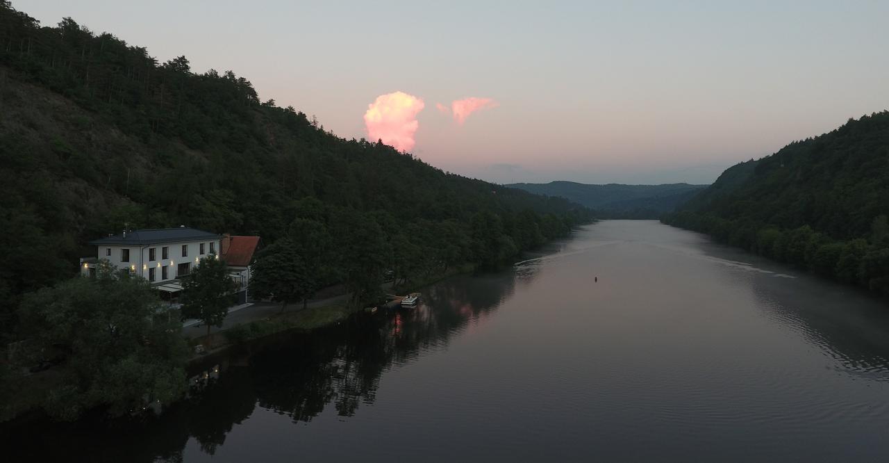 Hotel Mandat Hradišťko 외부 사진