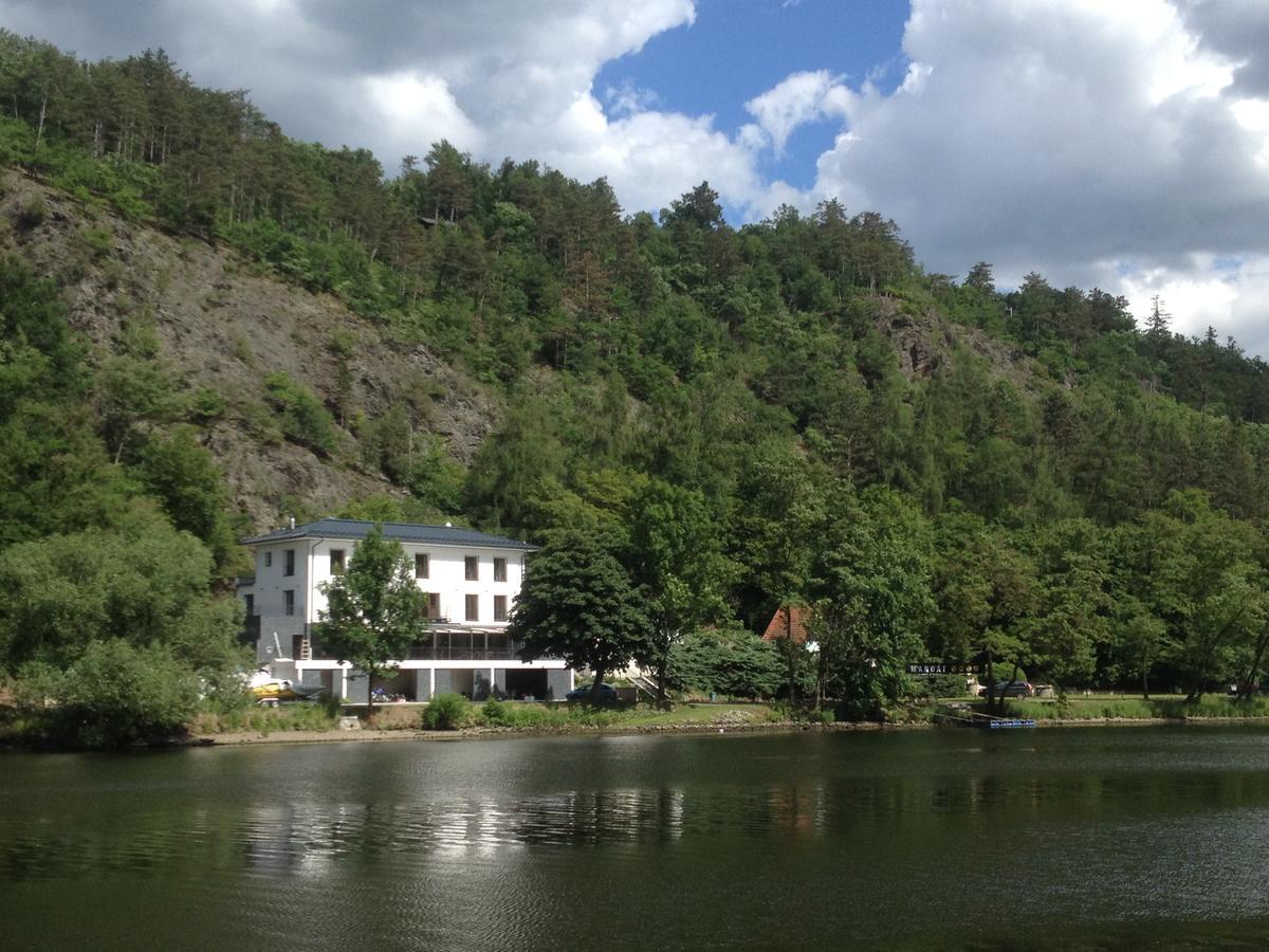 Hotel Mandat Hradišťko 외부 사진